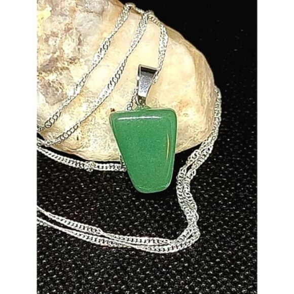 JADEITE STONE PENDANT & STERLING SILVER CHAIN NECKLACE HANDMADE - Picture 1 of 8